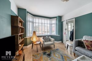 Lounge- click for photo gallery